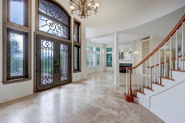 Building Photo - 3105 Lacevine Ln