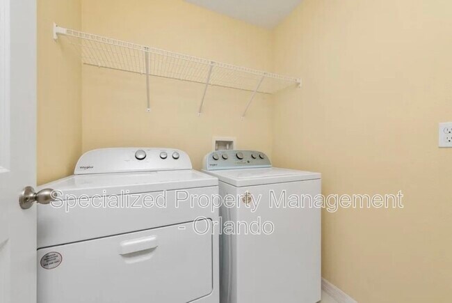 Building Photo - 4451 SW 170th Street Rd
