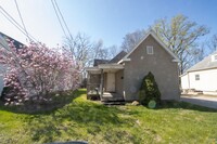 Building Photo - 3 Bed 2 Bath Home