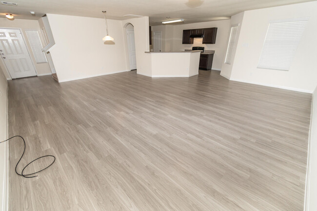 Building Photo - 5714 Plantation Forest Dr
