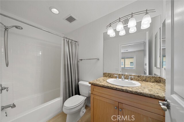 Building Photo - 8620 Belford Ave