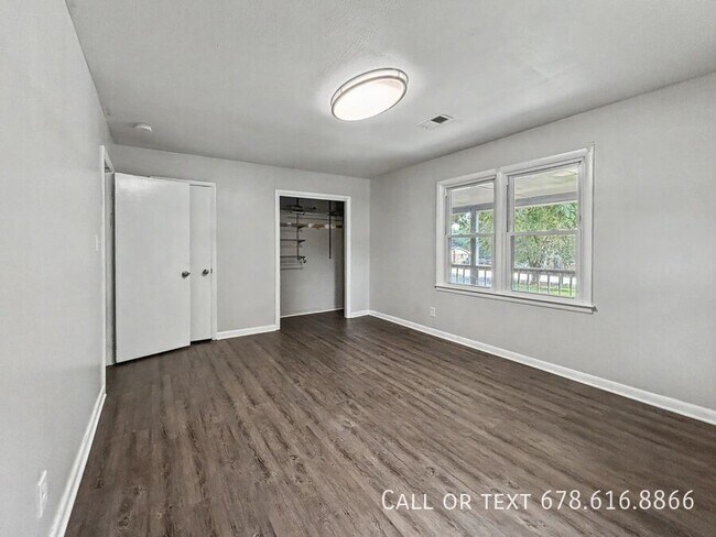 Building Photo - 560 Lee Byrd Rd