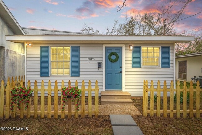 Building Photo - 328 Theodora Blvd