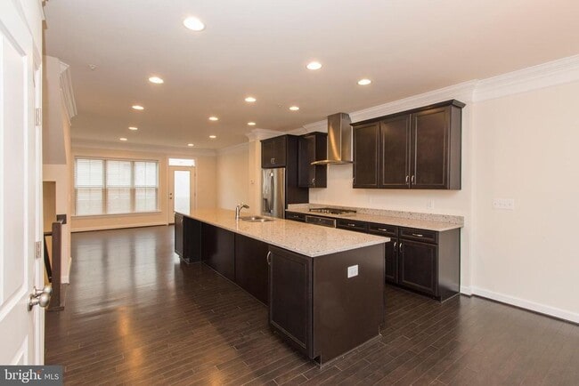 Building Photo - 14337 Potomac Heights Ln