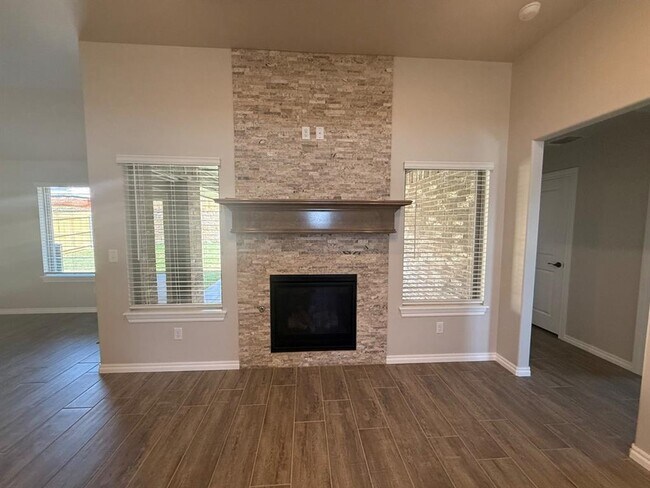 Building Photo - 8401 HazelWood Wy