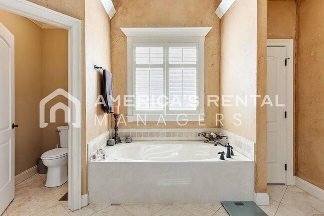 Building Photo - Deposit Pending! - Private Estate Living on Over 3 Acres! Available to view NOW!
