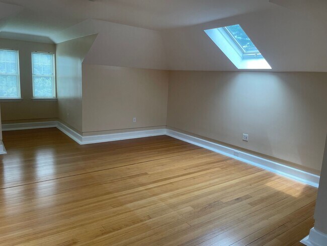 Building Photo - 4 Edmunds St