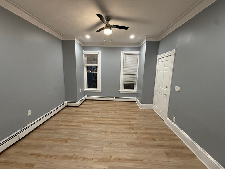 Building Photo - 249-251 Orms St