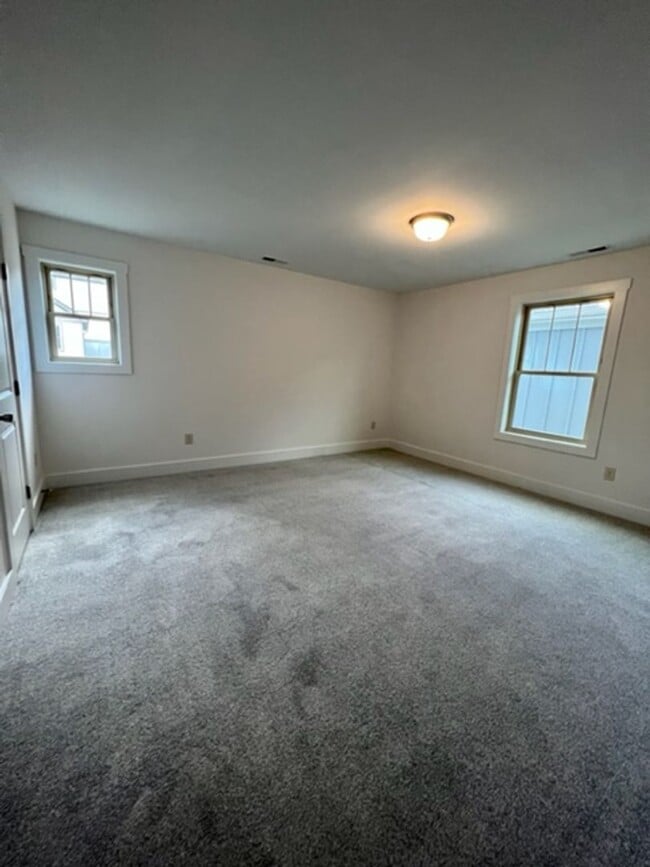 Building Photo - New Construction Weaverville Rental