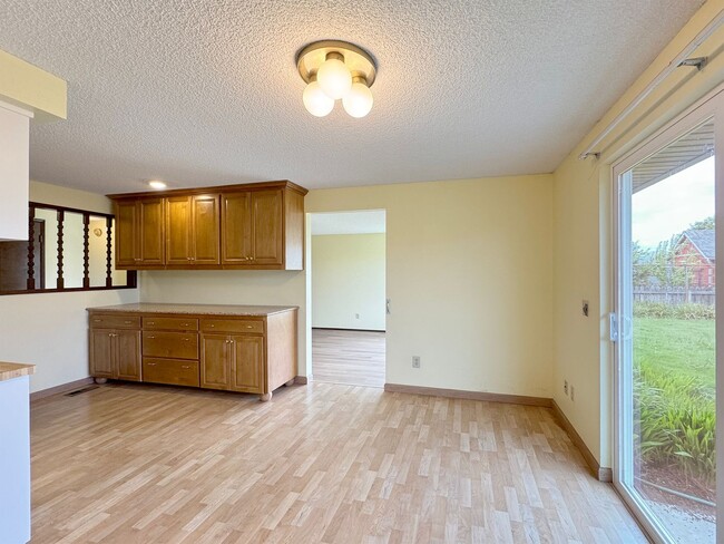 Building Photo - 41 McLaughlin Rd