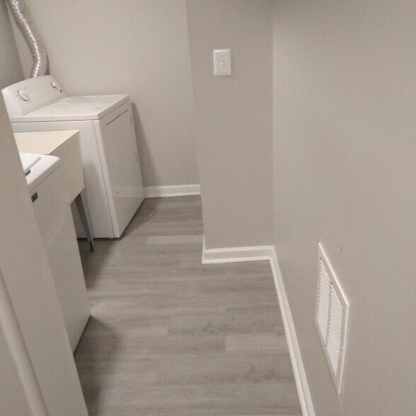 Building Photo - 4115 23rd Pl