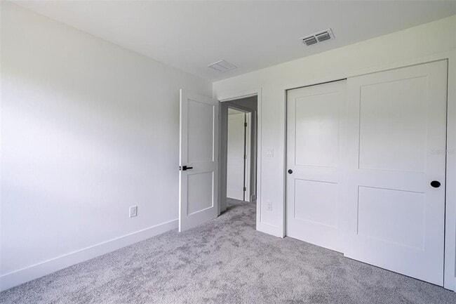 Building Photo - 2005 BARROSO St