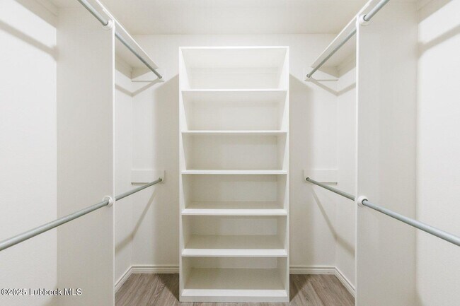 Building Photo - 7913 C R 5850