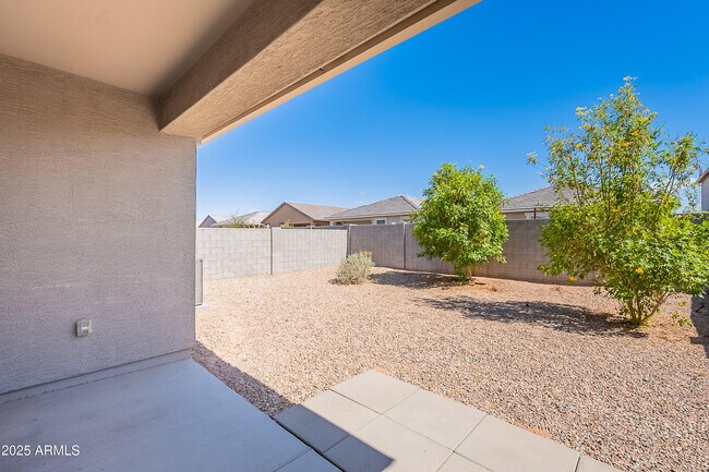 Building Photo - 35337 W San Alvarez Ave