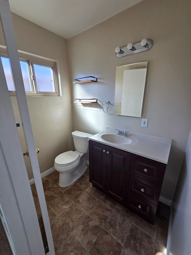 Building Photo - Two bedroom house for rent with garage