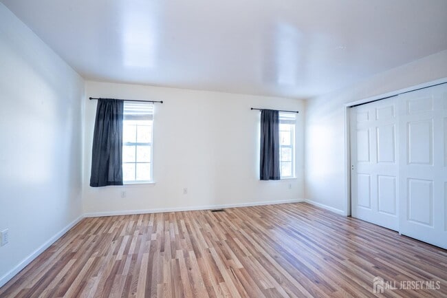 Building Photo - 1603 Blossom Cir