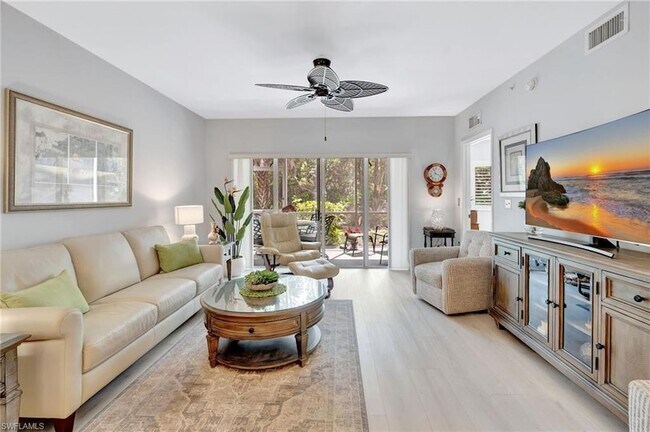 Building Photo - 7811 Regal Heron Cir