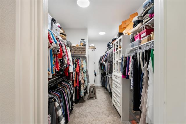 Building Photo - 245 Colonial Dr