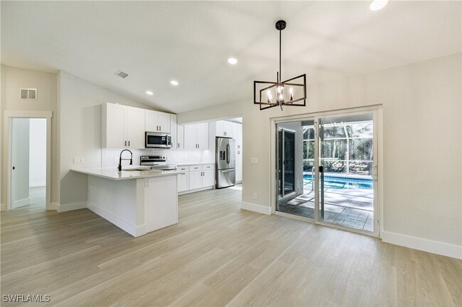 Building Photo - 390 20th Ave NW