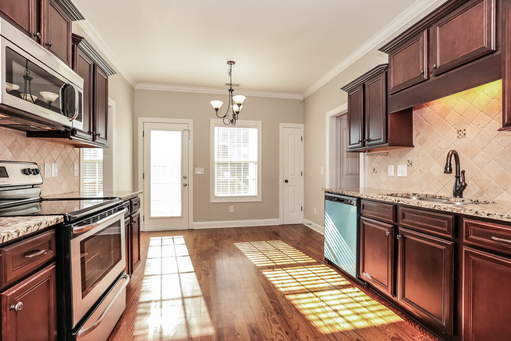 Building Photo - 1802 Walking Dr