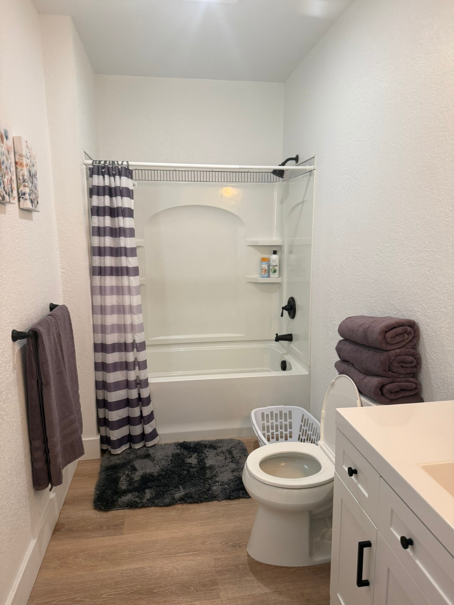 Building Photo - 826 7th Ave N