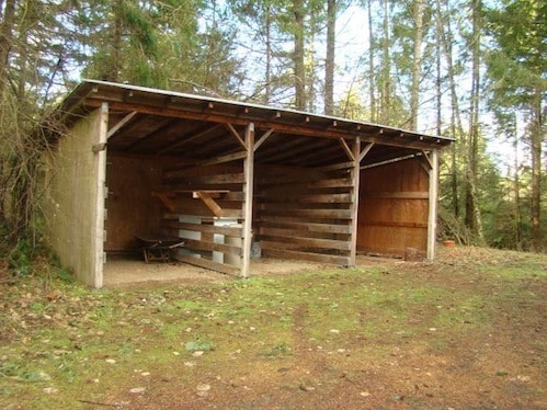 Building Photo - Country Living At Its Finest! Beautiful 3BD/2BA Home~Privacy, Storage, and Beautiful Scenery!