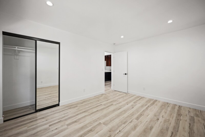 Building Photo - 111 Normandie Ave