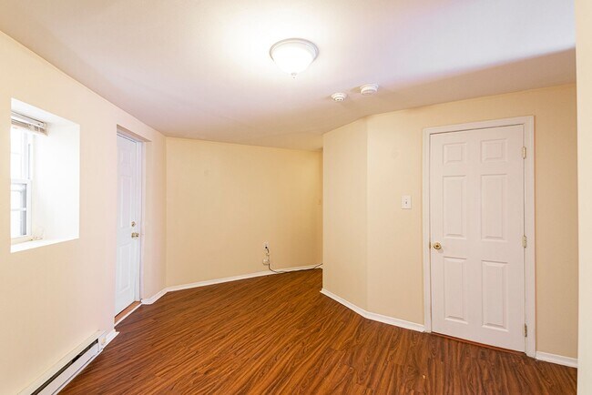 Building Photo - 1635 Passyunk Ave