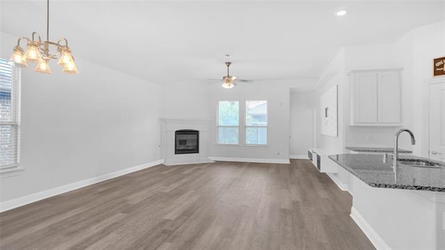 Building Photo - 1520 Summit View Ln