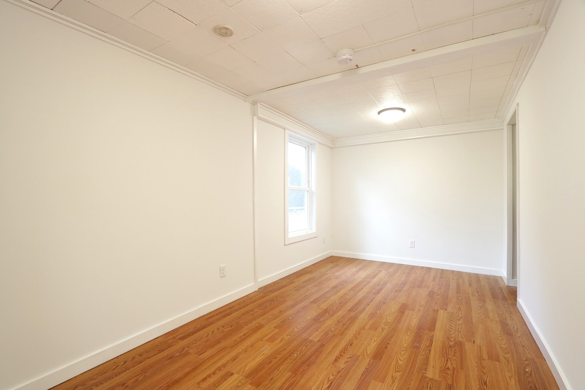 large bedroom 3 - 728 S Pugh St