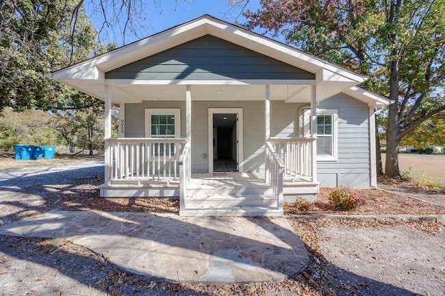 Building Photo - 9910 Dalrock Rd