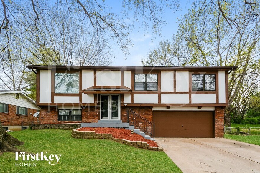 Primary Photo - 5707 Hidden Cove Ln