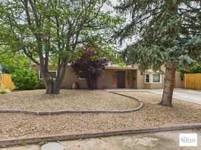 Building Photo - Fully Furnished Home available Now!