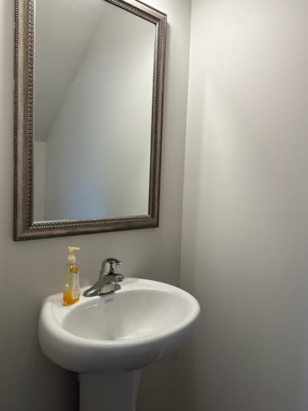 Building Photo - 208 Gum Swamp Trl