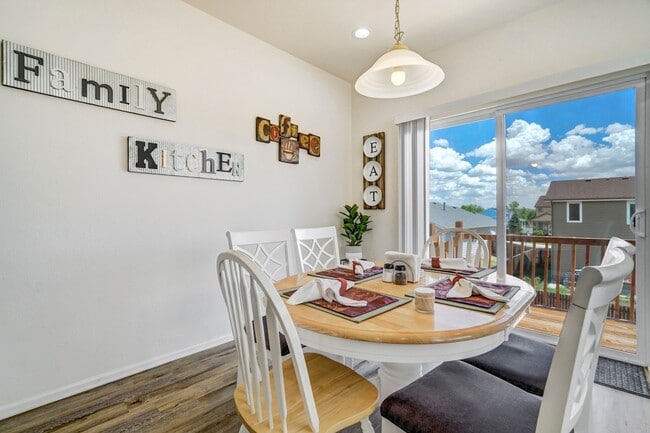 Building Photo - Charming 3BR Condo in Fountain