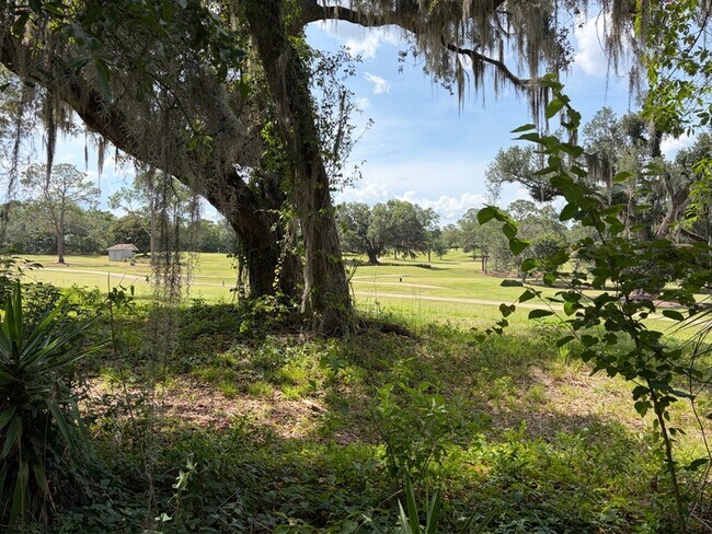 Building Photo - 1942 Larette Dr