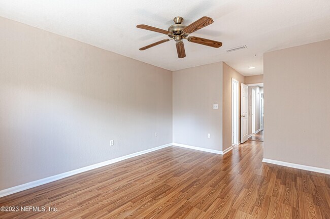 Building Photo - 1604 Arcadia Dr