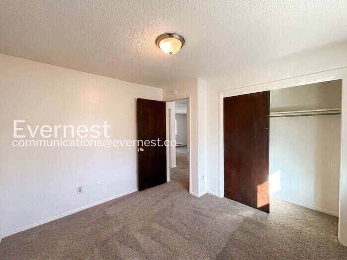 Building Photo - 1075 Magnolia St