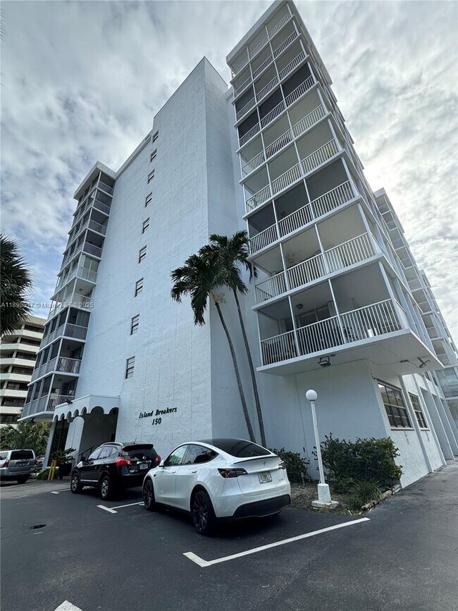 Building Photo - 150 Ocean Ln Dr