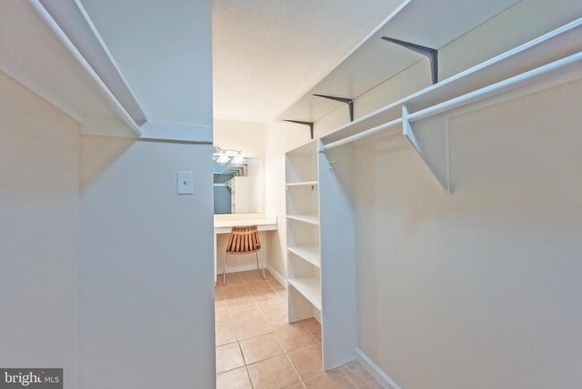 Building Photo - 2500 N Van Dorn St