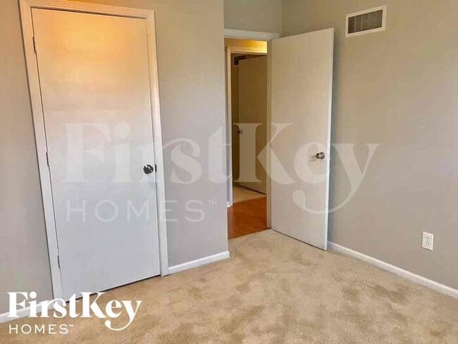 Building Photo - 2035 NE Cookson Ct