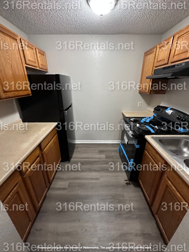 Building Photo - $675 - Accepting SECTION 8/ Housing Voucher 2 bedroom / 1 bathroom - Newly remodeled Apartment