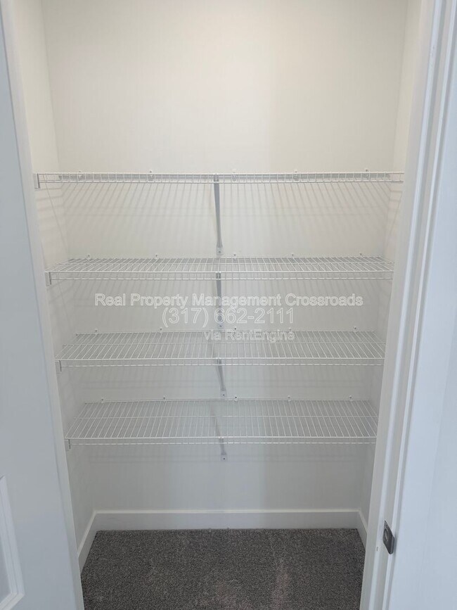 Building Photo - 6388 Tutelo Dr