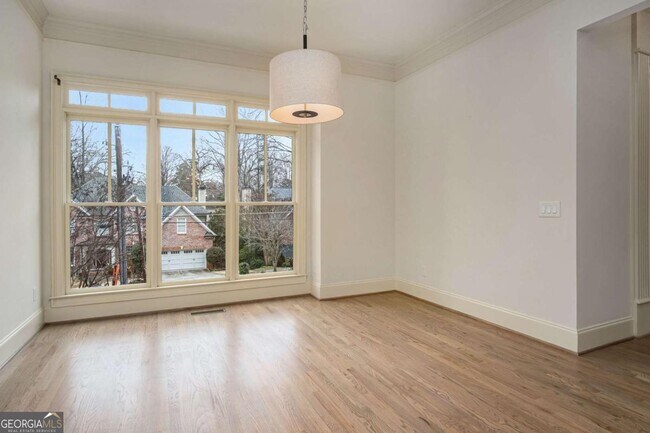 Building Photo - 208 Clarion Ave