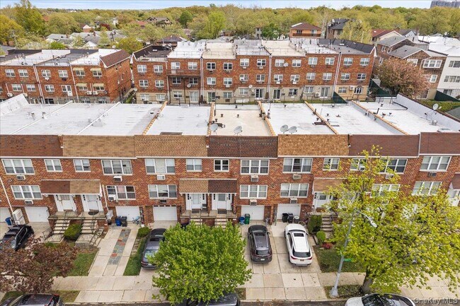 Building Photo - 56-25-56226 226th St