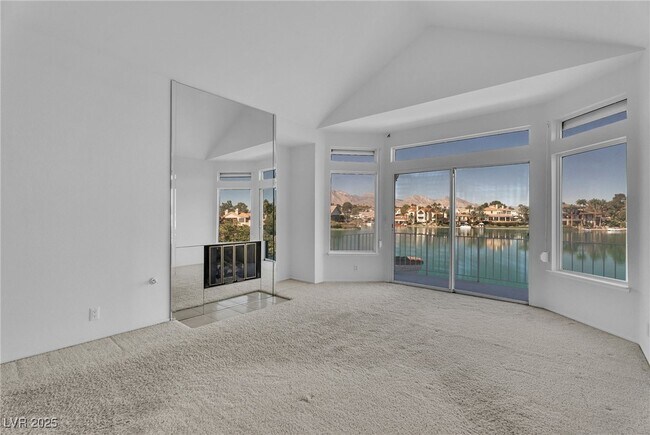 Building Photo - 8744 Captains Pl