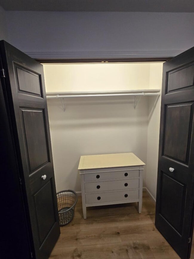 Building Photo - N2287 Memorial Dr