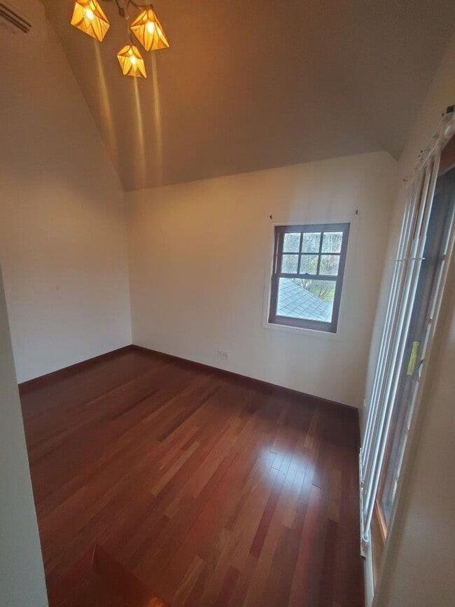 Building Photo - Newly remodeled with quality and comfort throughout.