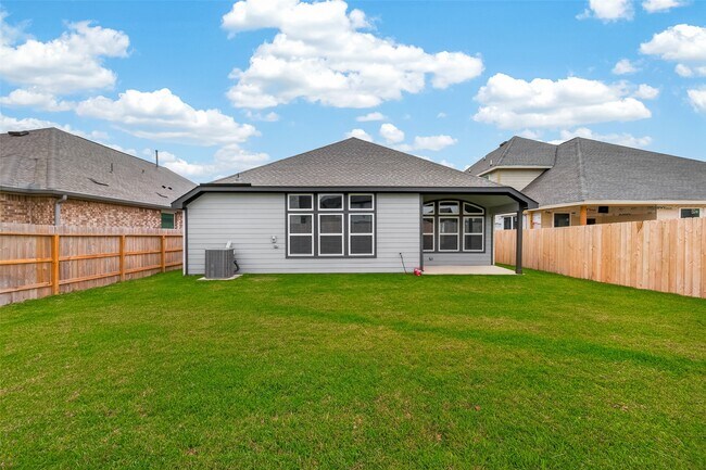 Building Photo - 6123 Severson Lake Ct