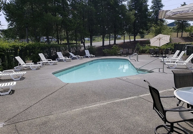 Building Photo - View of Renton Valley 2b/1.5ba Condo ***COMING SOON***